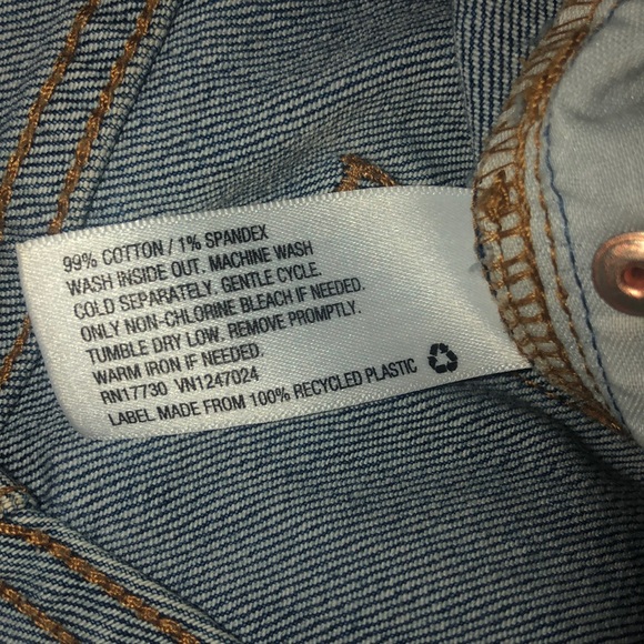 Wild Fable Ripped High Rise Mom Jeans - Picture 5 of 5